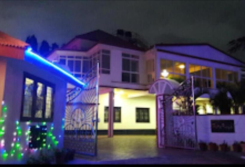 호텔 Bota Royal Luxury Suites,koppa