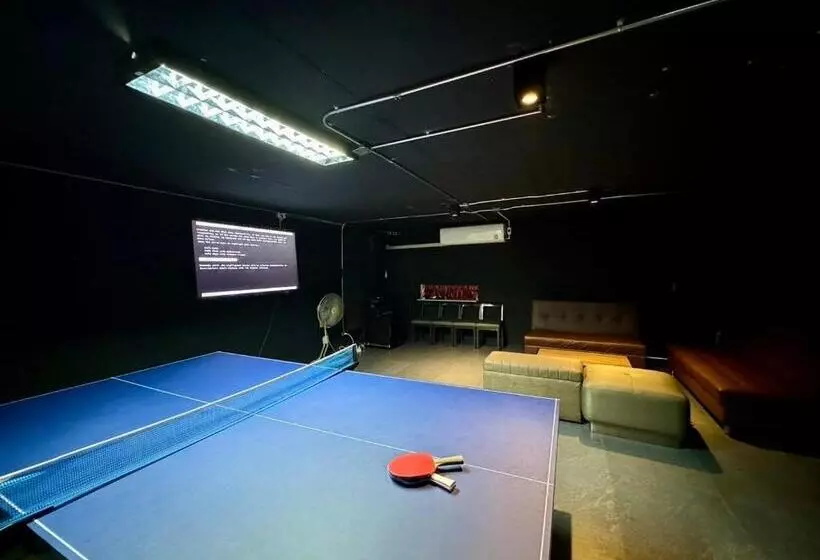 Hotelli Chainam Charmchuree Residences Cafe And Spa