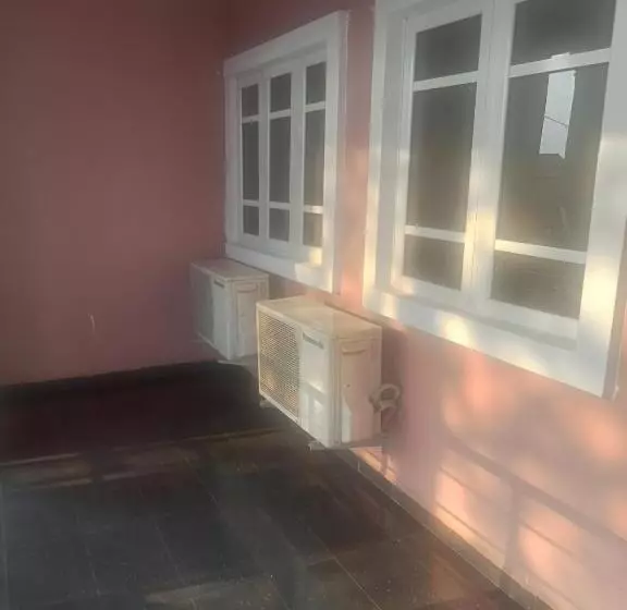 هتل Crystal Suites