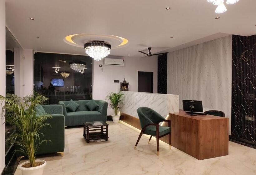 Hotelli Emerald Suites