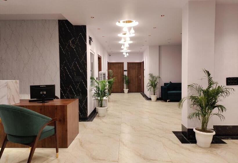 Hotelli Emerald Suites