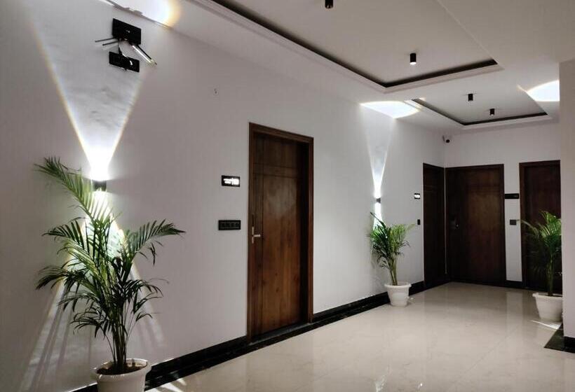 Hotelli Emerald Suites