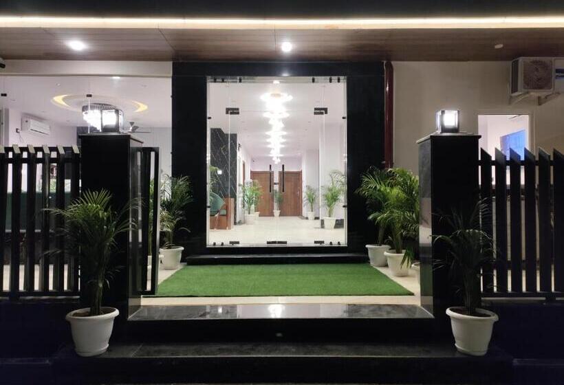 Hotelli Emerald Suites