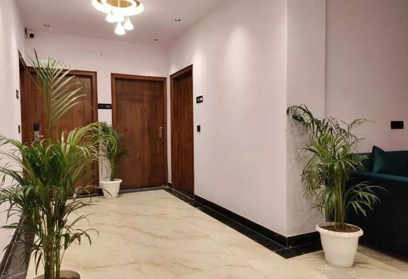 Hotelli Emerald Suites
