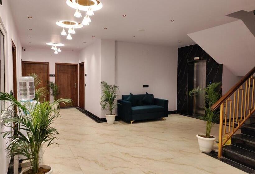 Hotelli Emerald Suites