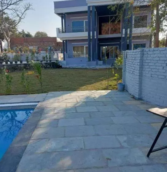 ホテル Inn gulmarg