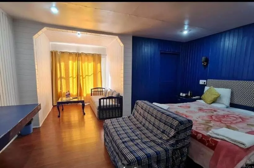 ホテル Inn gulmarg