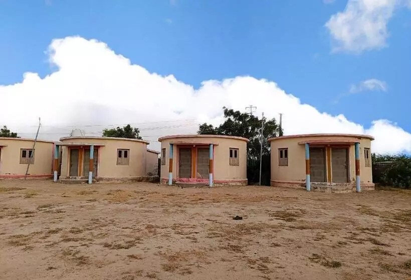 ホテル Dholavira Tourism Resort