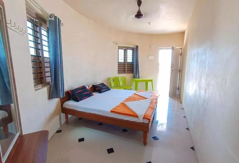 ホテル Dholavira Tourism Resort