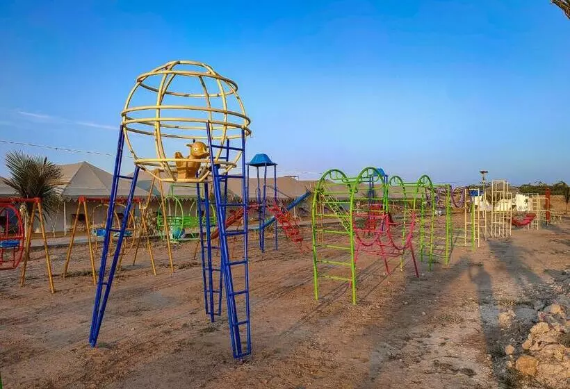 ホテル Dholavira Tourism Resort