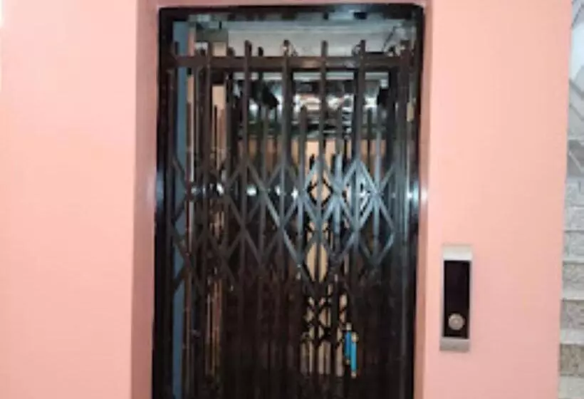 Hotelli Silsila होटल सिलसिला , Varanasi