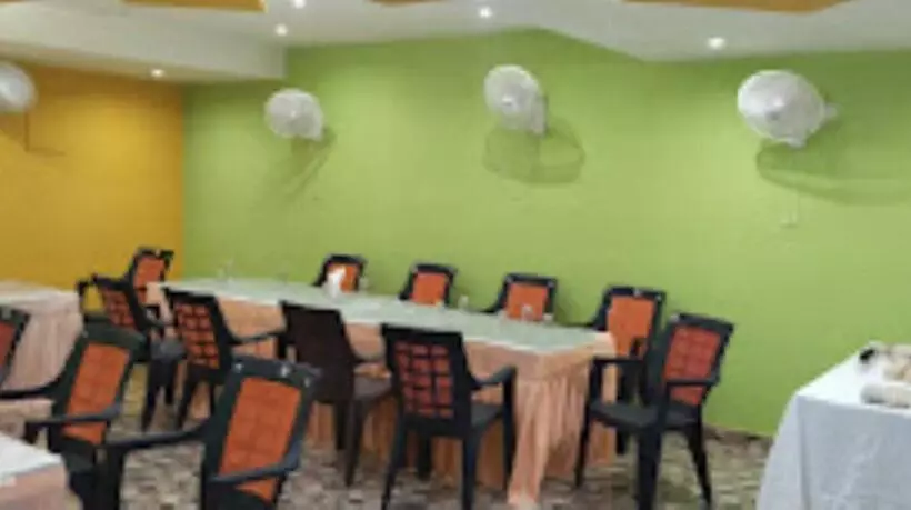 Hotelli Silsila होटल सिलसिला , Varanasi