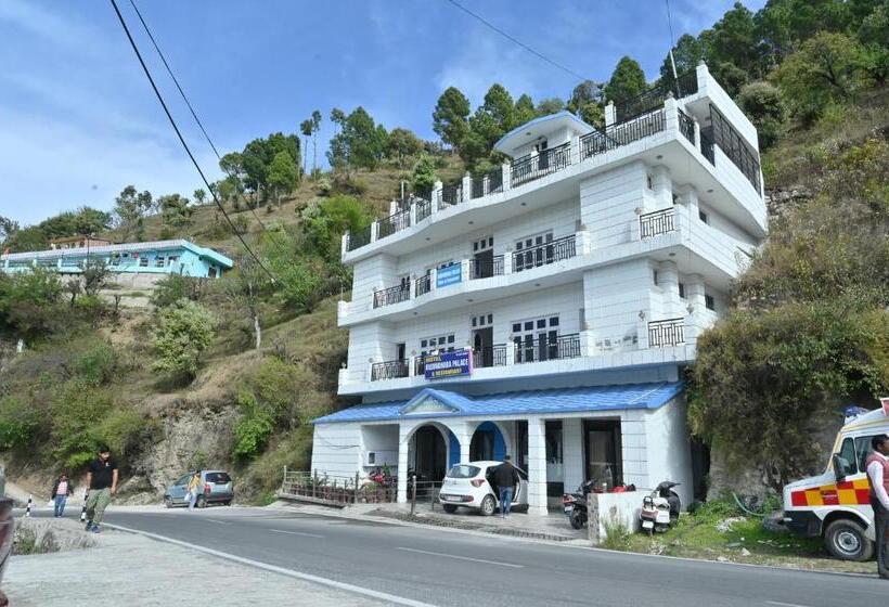 Hotel Vasundhara Palace