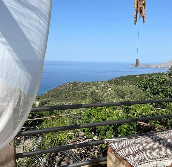 Пансион Rooms To Let Spiropali