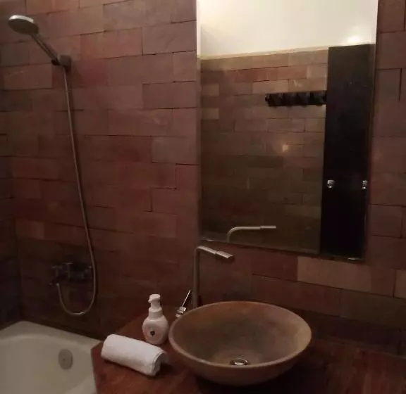 Majatalo The Chill River Boutique Villa