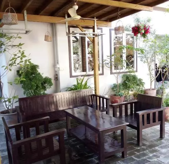 Majatalo The Chill River Boutique Villa