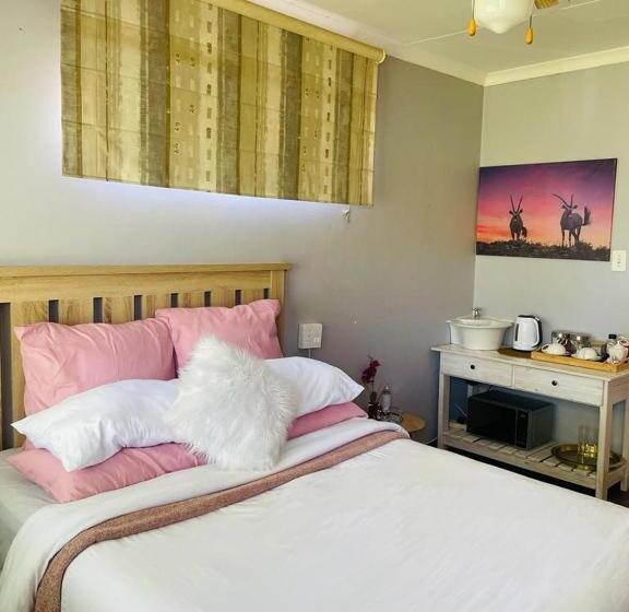 Пансион The M Pire Cottage