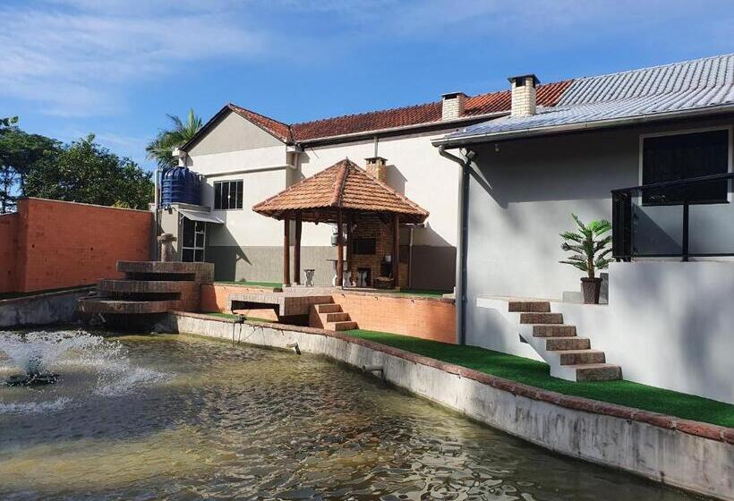 فندق صغير Tia Zani