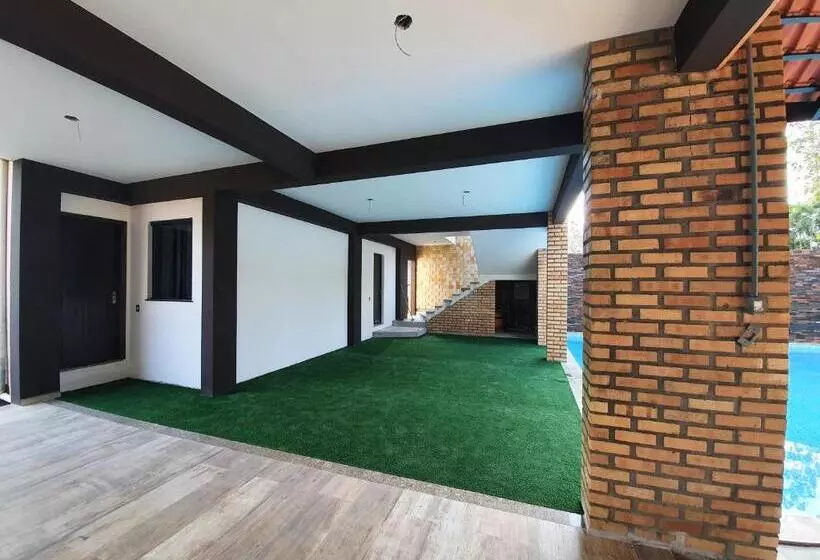 ユースホステル Tia Zani