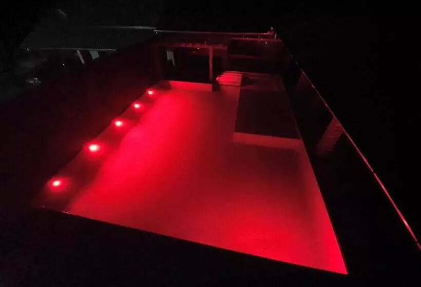 ユースホステル Tia Zani