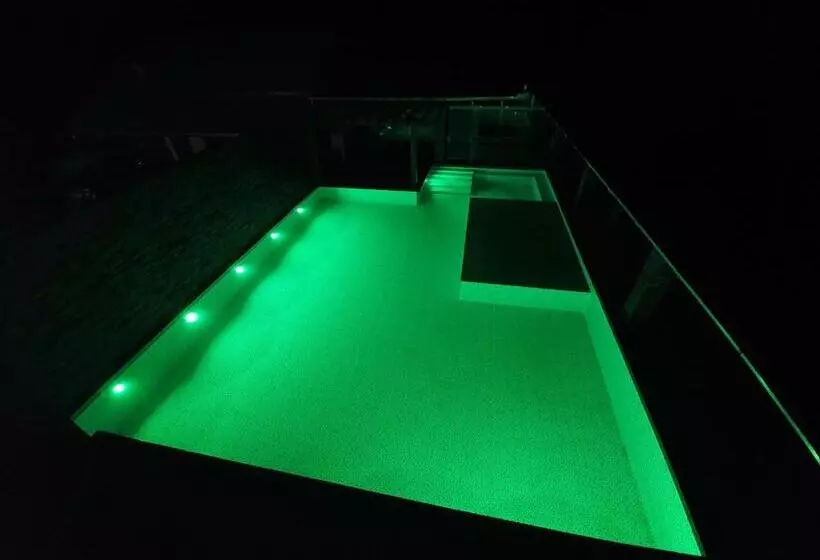 ユースホステル Tia Zani