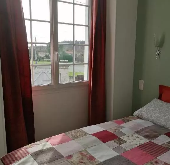 Aamiaismajoitus (B&B) Au Logis De Véchillot