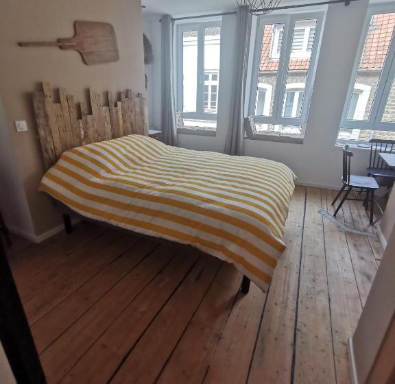 ベッドアンドブレックファースト La Chambre De Pousse