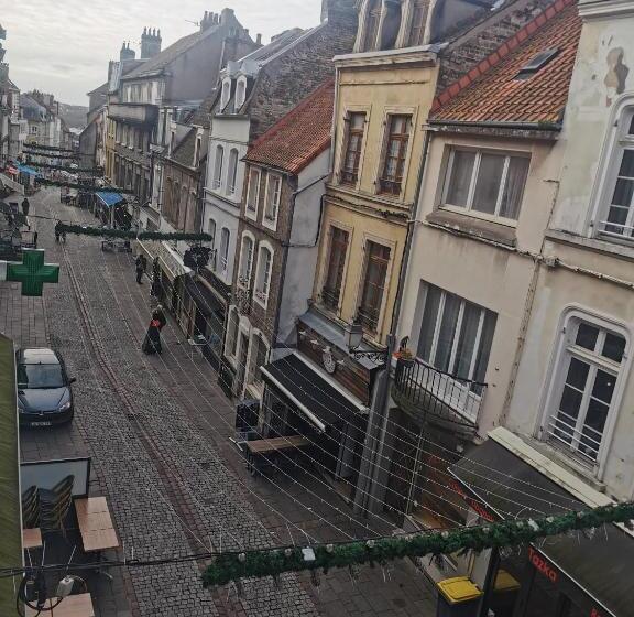 ベッドアンドブレックファースト La Chambre De Pousse