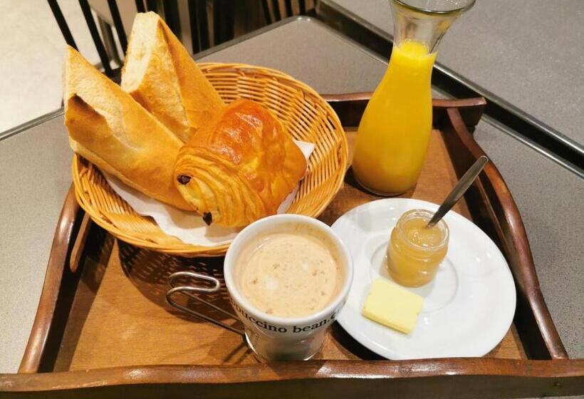 ベッドアンドブレックファースト La Chambre De Pousse