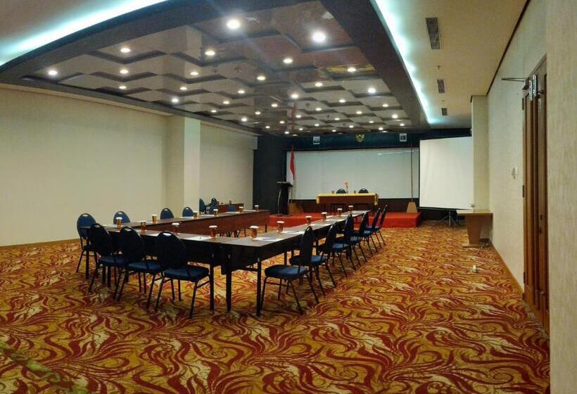 בית מלון כפרי Five Premiere