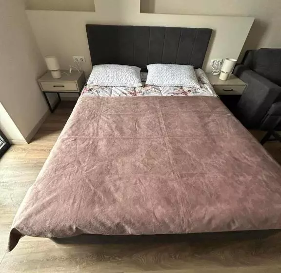 هتل Kechi House