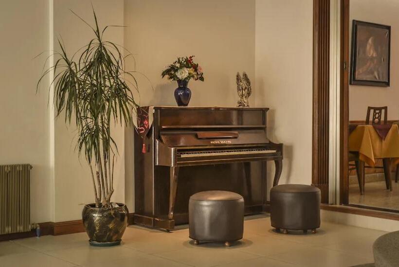 Hotel Nuevo Embajador