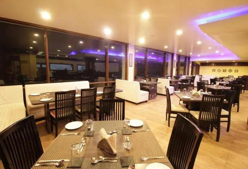 هتل Staynest Gangtok 100 Meter From Mall Road