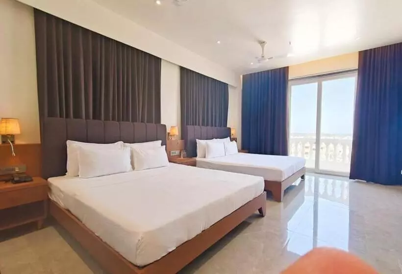 Hotelli The S Crown Somnath