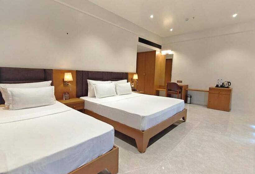 Hotel The S Crown Somnath