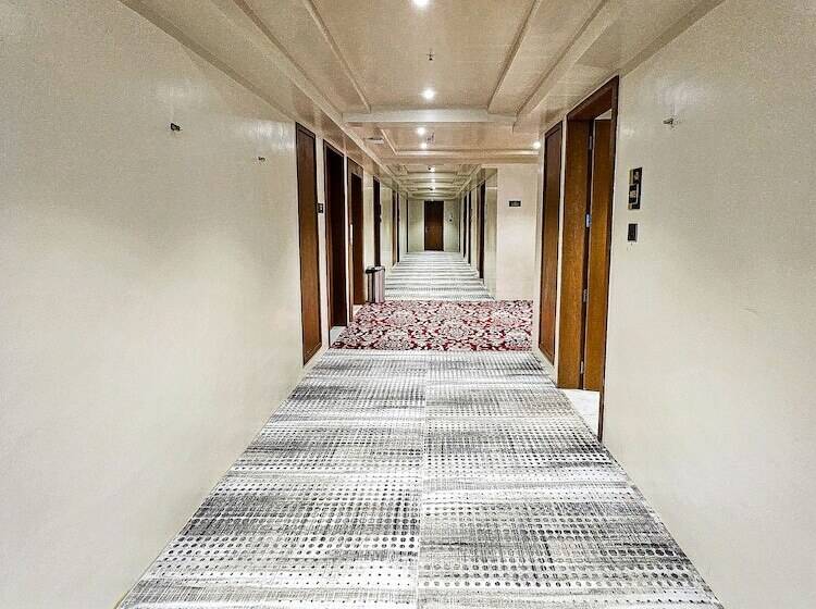 Hotel The S Crown Somnath