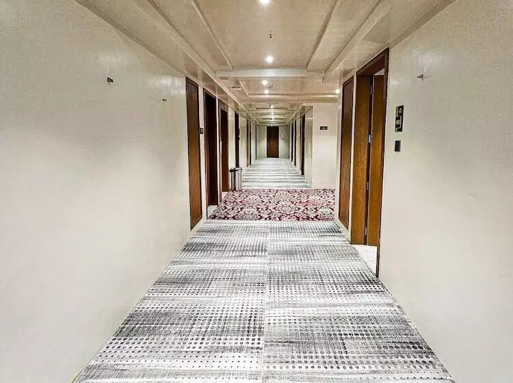 Hotelli The S Crown Somnath