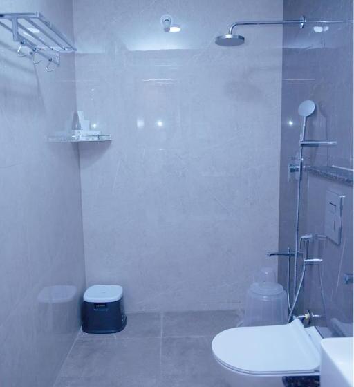 Отель Zions Airport