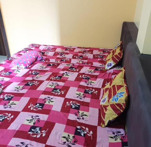 پانسیون Anand Yatri Grah   Home Stay, Ujjain