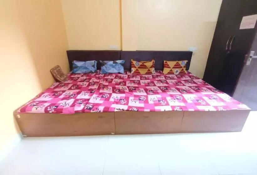 ペンション Anand Yatri Grah   Home Stay, Ujjain
