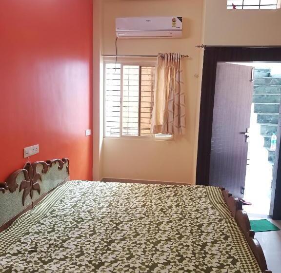 پانسیون Anand Yatri Grah   Home Stay, Ujjain