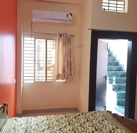 ペンション Anand Yatri Grah   Home Stay, Ujjain