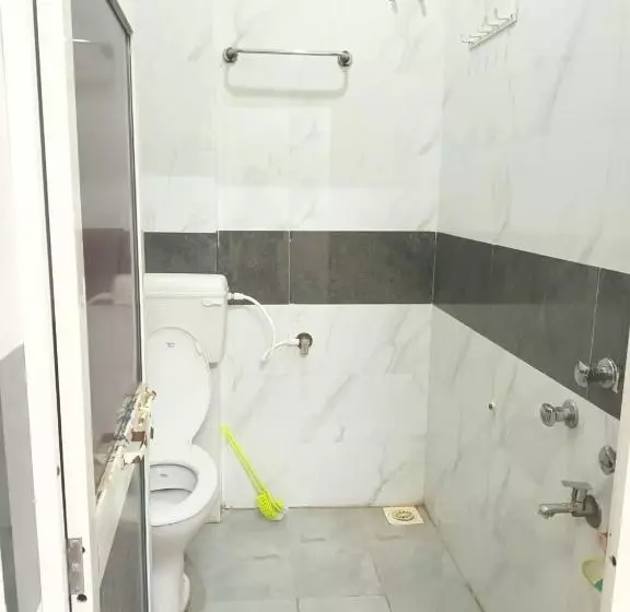ペンション Anand Yatri Grah   Home Stay, Ujjain