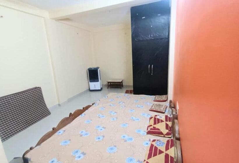 پانسیون Anand Yatri Grah   Home Stay, Ujjain