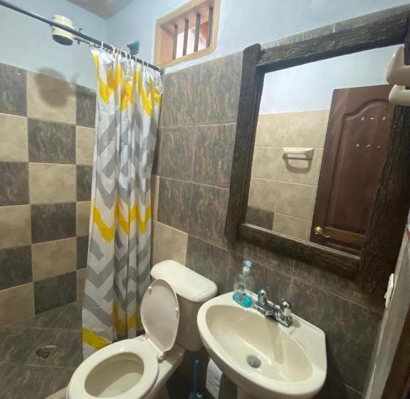 پانسیون Hostal Cabecirrufa