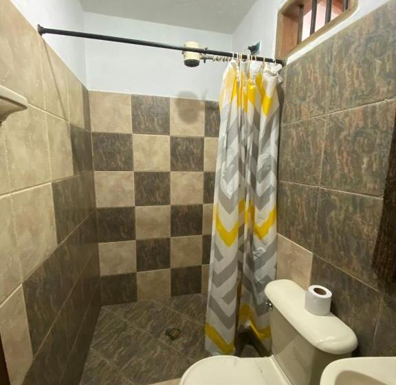 پانسیون Hostal Cabecirrufa