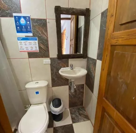 ペンション Hostal Cabecirrufa