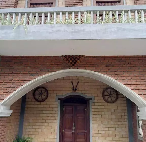 Majatalo The Brick Wonder