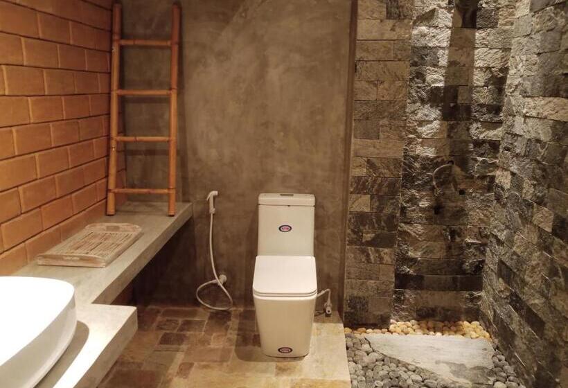 بنسيون The Brick Wonder