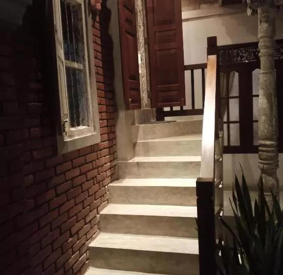 Majatalo The Brick Wonder